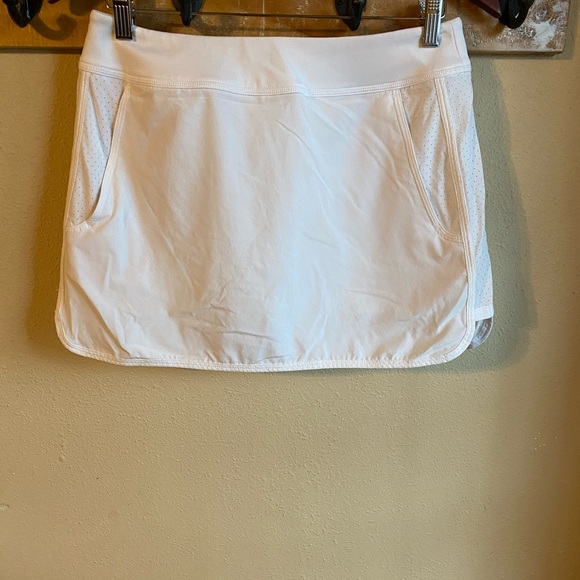 Vineyard Vines Pants - Vineyard Vines skort small